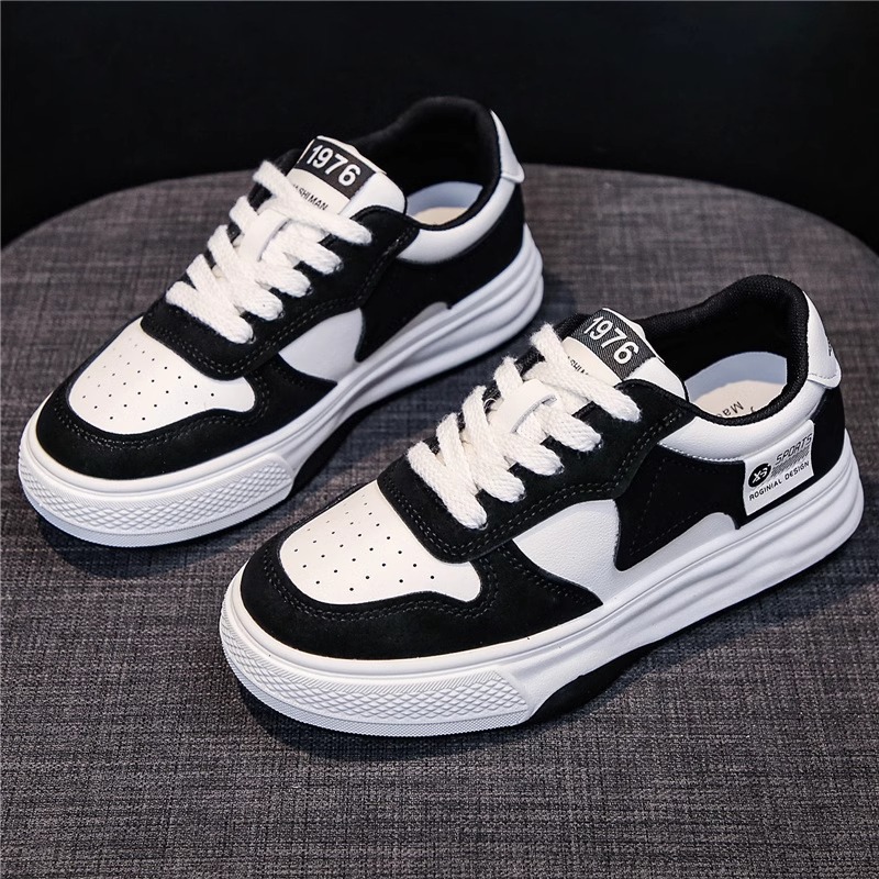 Scarpe sportive casual da donn - Vans Shoes Old Skool recensione e prezzo